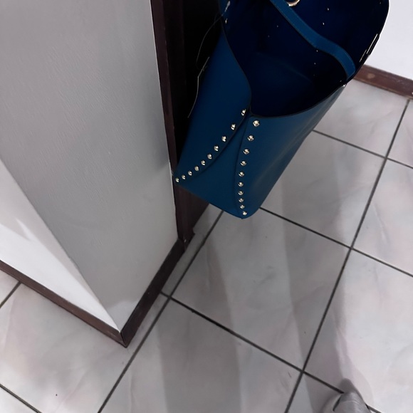 LAST CHANCE DEAL MK HANDBAG BRAND NEW WITH TAGS NEVER USED - Picture 5 of 7